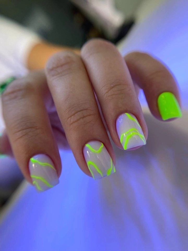 Неоновый гель-лак